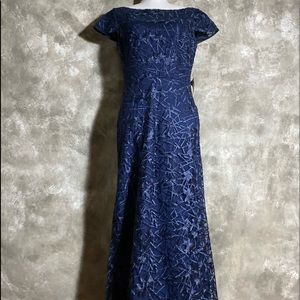 NWT JS Collections Womens Navy Lace Embroidered Evening Dress Grown Size 4